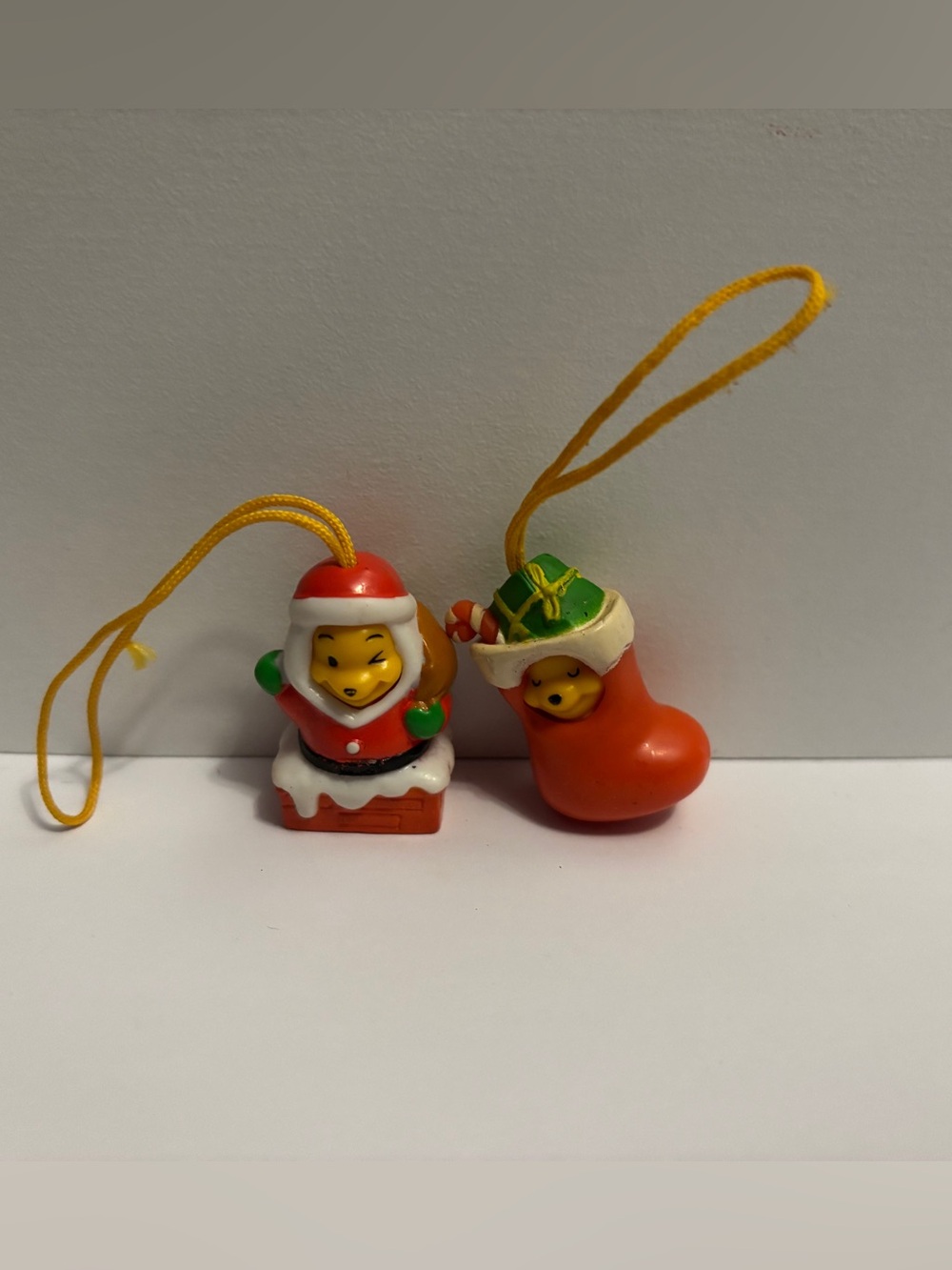 Peek-A-Pooh Series 10 Xmas Pooh Santa Phone Charm Disney Winnie the Pooh